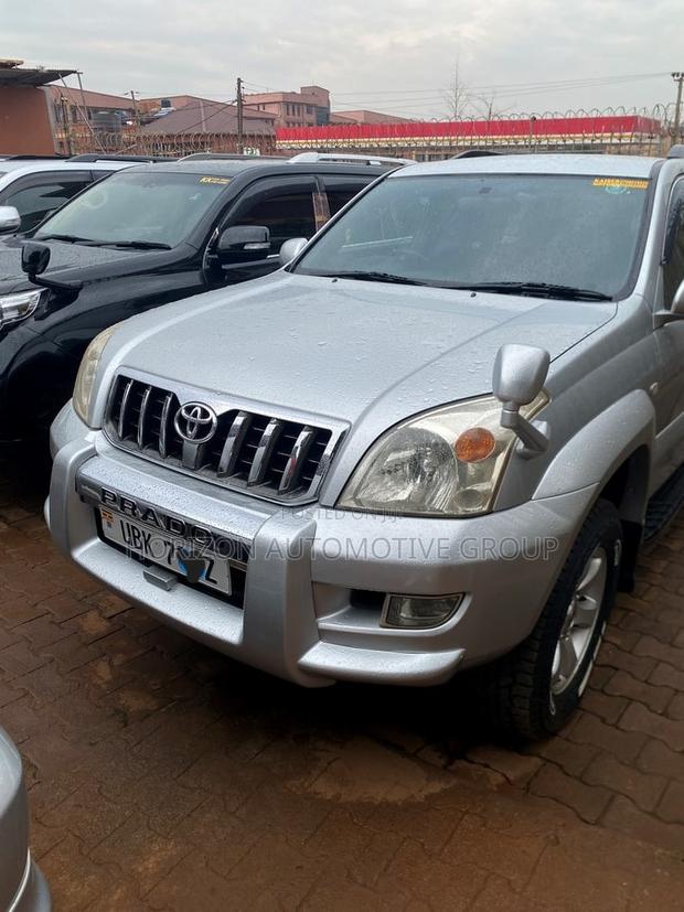 Toyota Land Cruiser Prado 2008 Gray