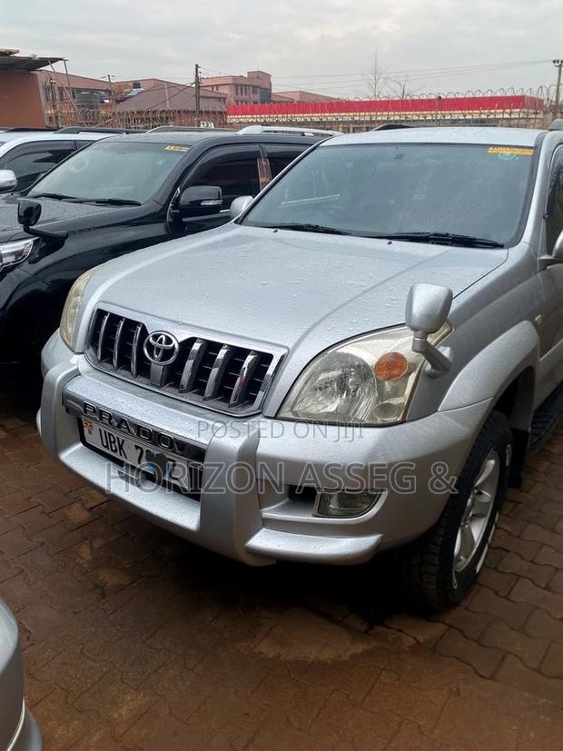 Toyota Land Cruiser Prado 2008 Gray