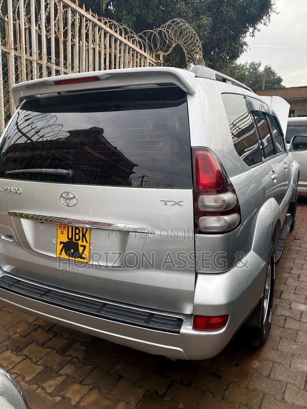 Toyota Land Cruiser Prado 2008 Gray