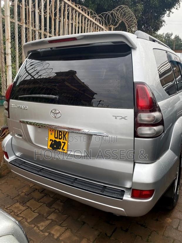 Toyota Land Cruiser Prado 2008 Gray
