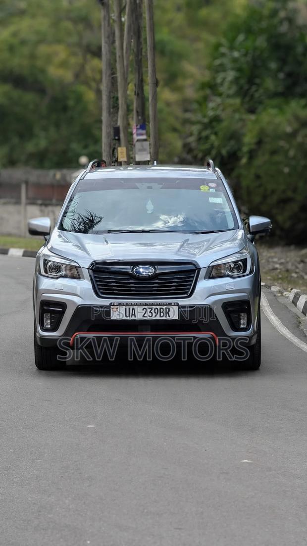 Subaru Forester 2018 Silver