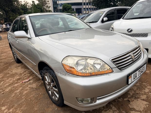 Toyota Mark II 2001 Silver