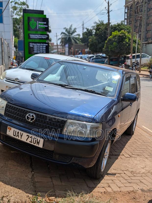 Toyota Probox 2009 Blue