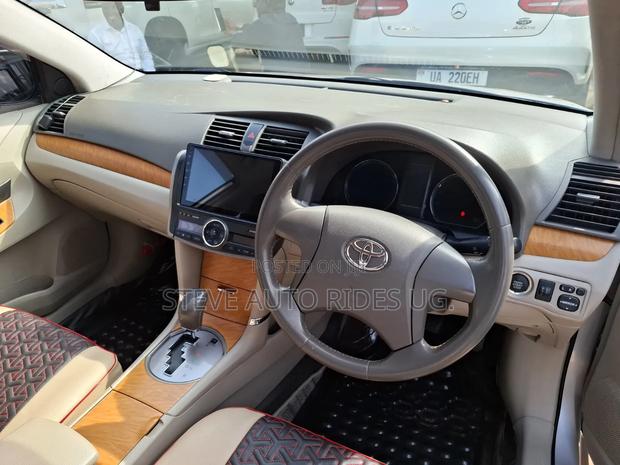 Toyota Premio 2010 Silver