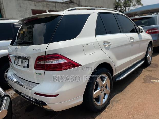 Mercedes-Benz M Class ML350 4MATIC 4dr SUV AWD (3.5L 6cyl 7A) 2014