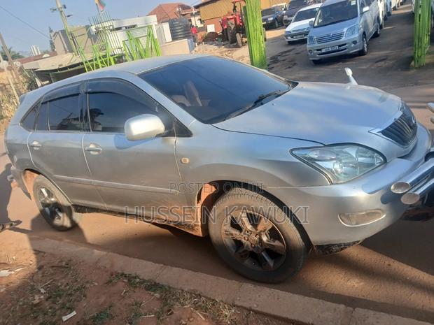 Toyota Harrier 2011 Silver