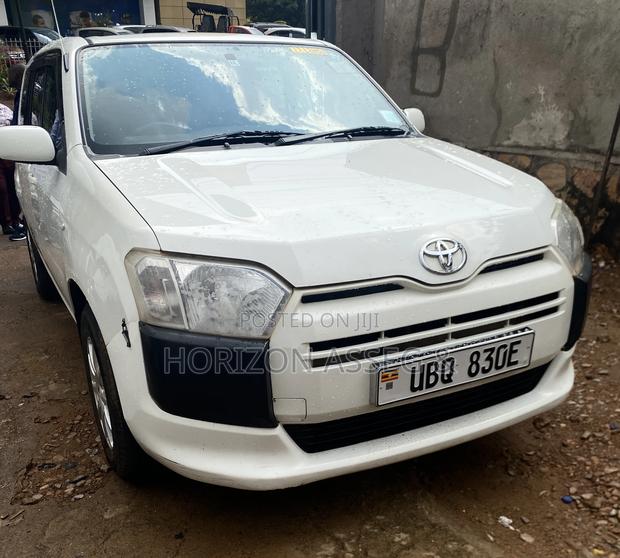 Toyota Probox 1.5 DX 4WD 2015 White