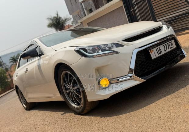 Toyota Mark X 2.5 RWD 2013 White