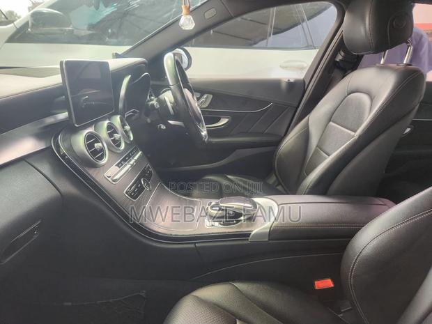 Mercedes-Benz C200 2016