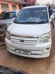 Toyota Noah 2005 Pearl for sale