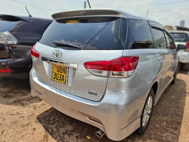 Toyota Wish 2008 Silver