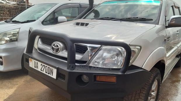 Toyota Hilux 2016 White