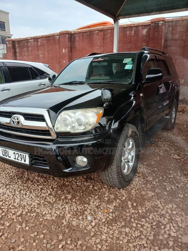 Toyota Hilux Surf 2009 Black