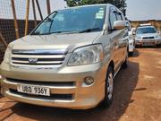 Toyota Noah 2005 Gold for sale