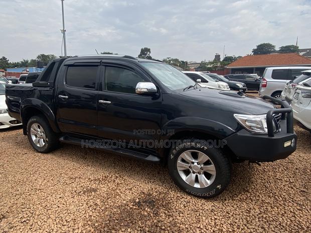 Toyota Hilux 2.5 D-4D 2008 Black