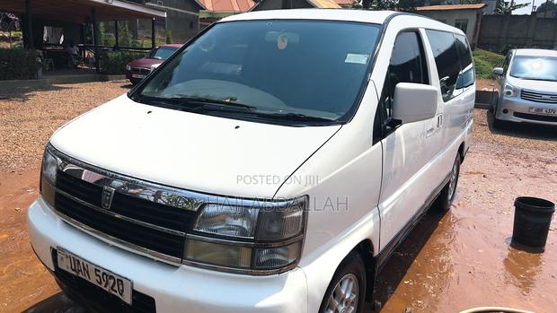Nissan Elgrand 2003 White