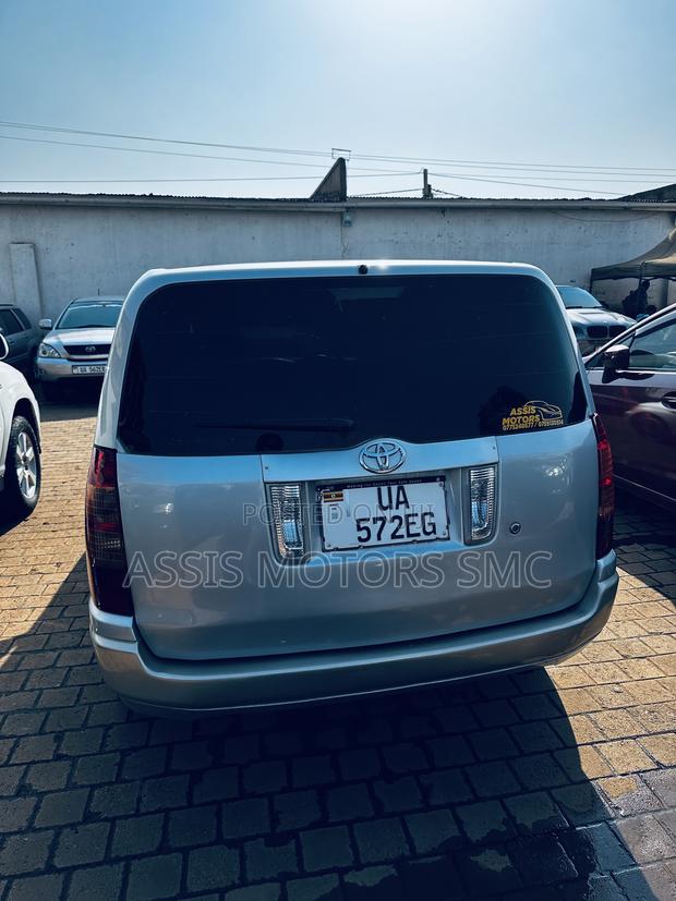 Toyota Succeed SV Premium 2014 Silver