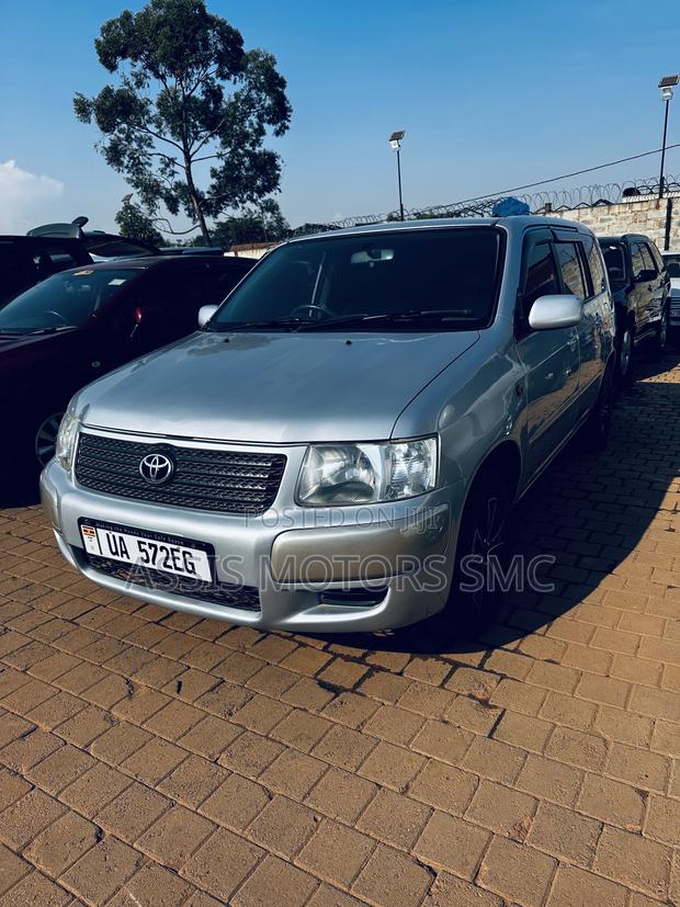 Toyota Succeed SV Premium 2014 Silver