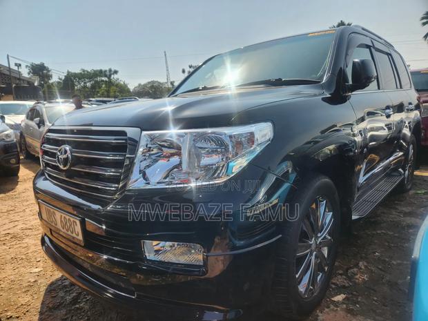 Toyota Land Cruiser 2015 Black