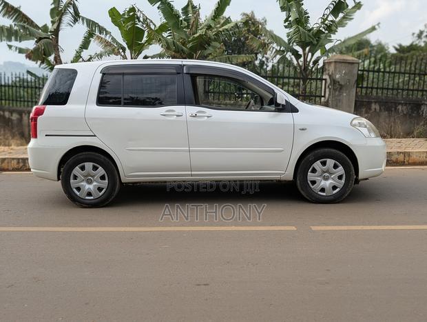 Toyota Raum 1.5 FWD 2011 White