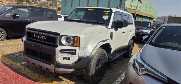 Toyota Land Cruiser Prado 2024 White