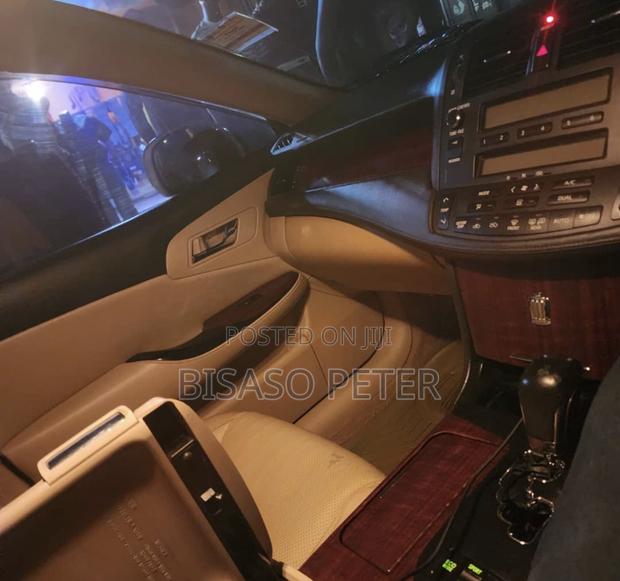 Toyota Crown 2008 White