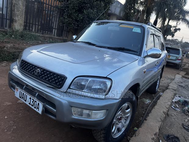 Toyota RAV4 2002 Silver