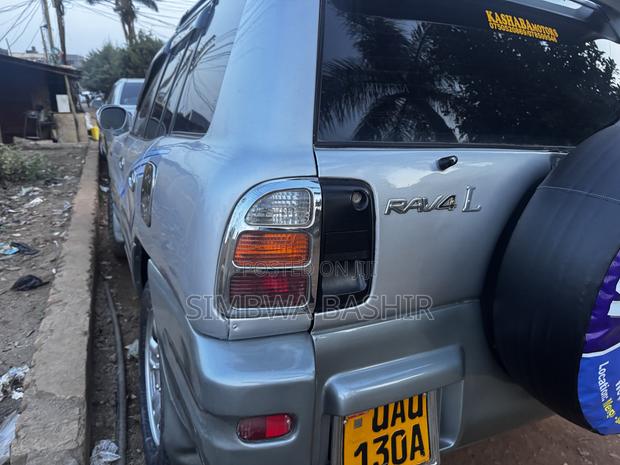Toyota RAV4 2002 Silver