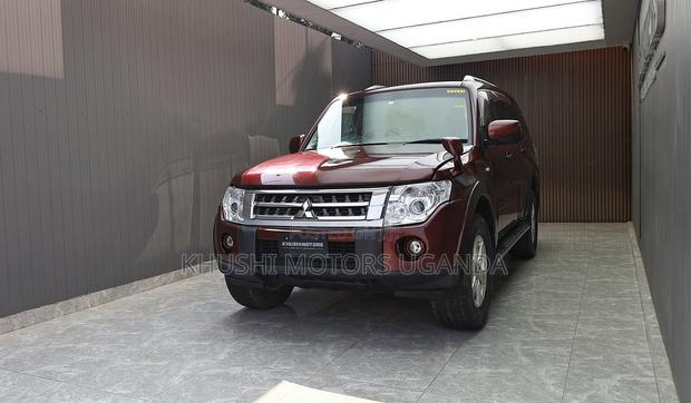 Mitsubishi Pajero 2011 Red