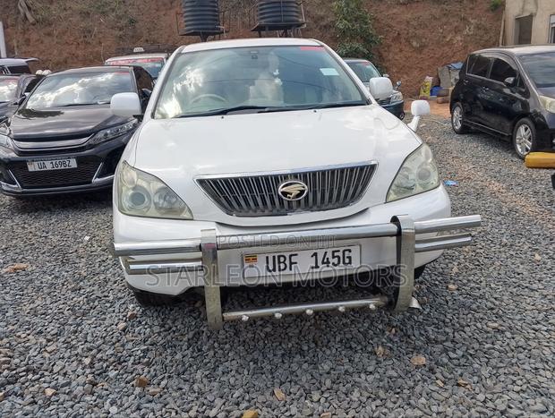 Toyota Harrier 2008 White