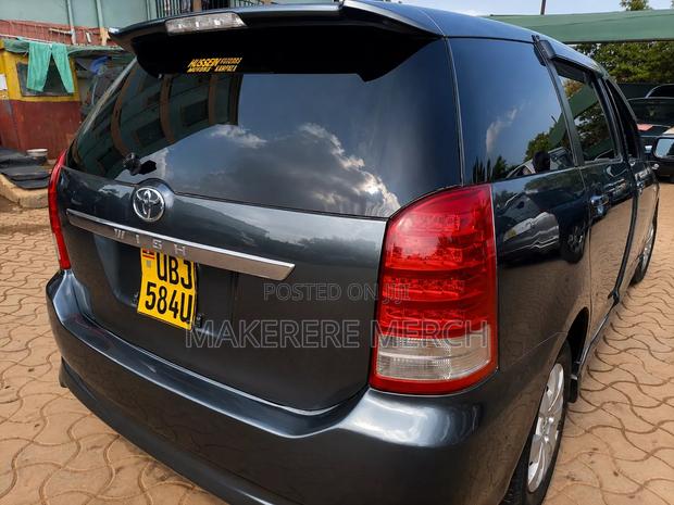 Toyota Wish 2008 Gray