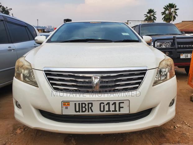 Toyota Premio 2011 White