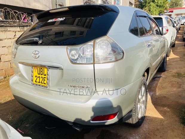 Toyota Harrier 2.4 2008