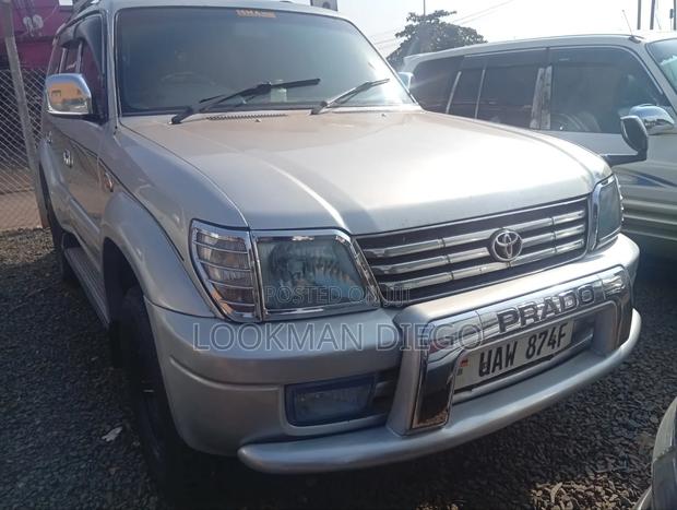 Toyota Land Cruiser Prado 2.7 16V 3dr 1999 Silver