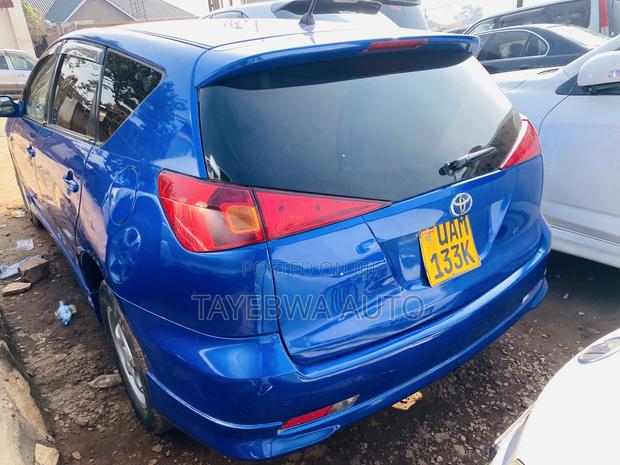 Toyota Caldina 2002 Blue