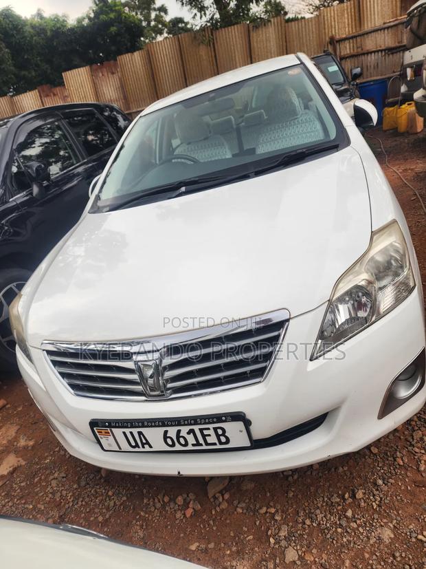 Toyota Premio 2012 White