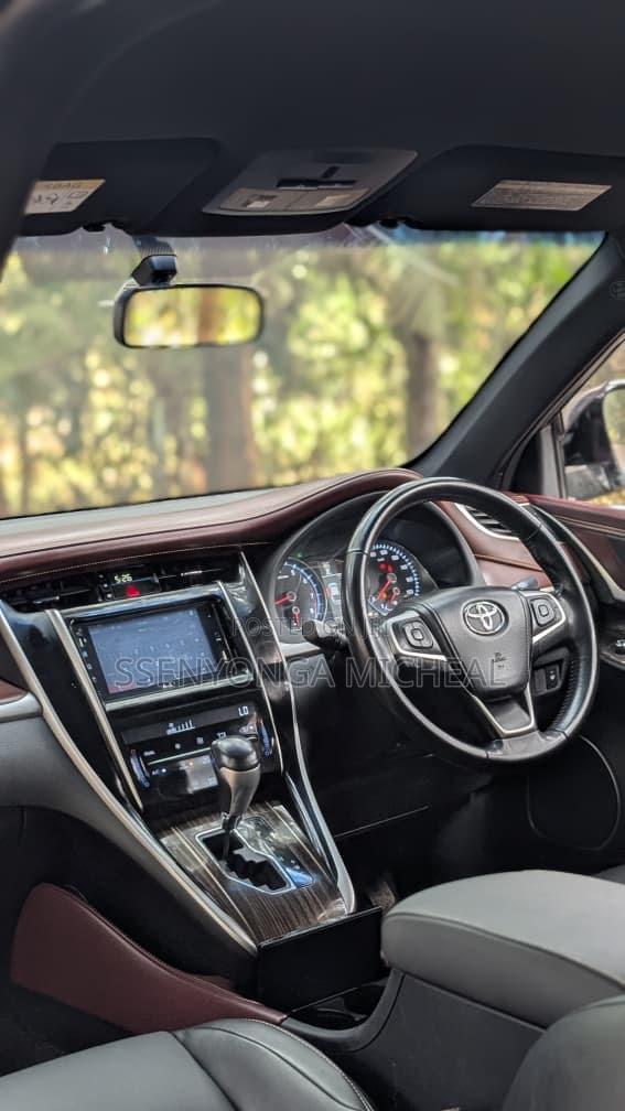 Toyota Harrier 2016 Silver