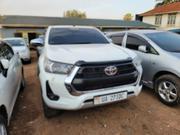 Toyota Hilux 2022 White for sale