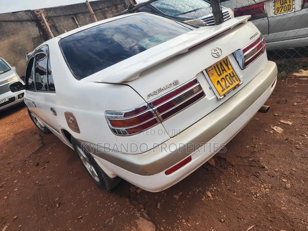 Toyota Premio 2001 Pearl