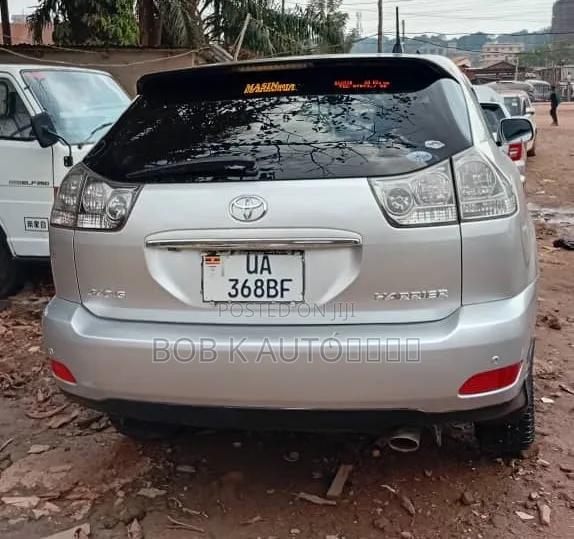 Toyota Harrier 2009 Silver