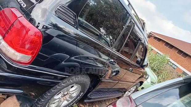 Toyota Land Cruiser Cygnus 4.7 2007 Black