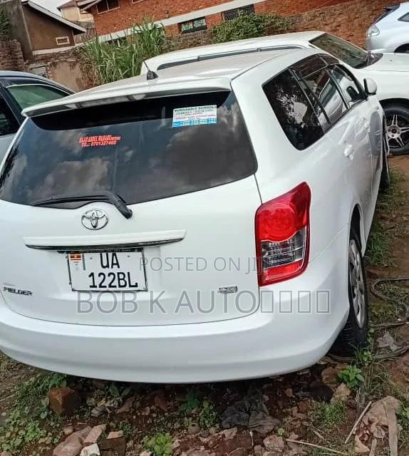 Toyota Corolla Fielder 2011 White