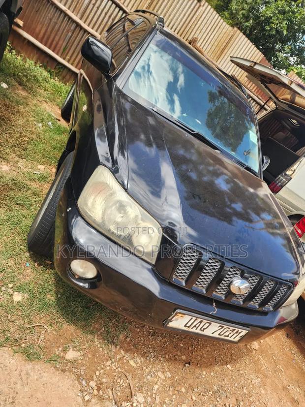 Toyota Kluger 2003 Black