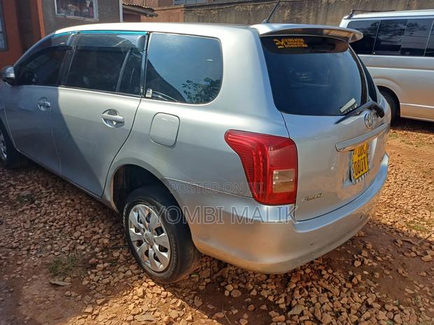 Toyota Corolla Fielder 2008 Silver