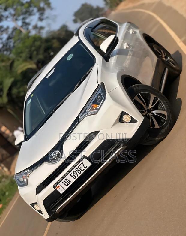Toyota RAV4 2016 White