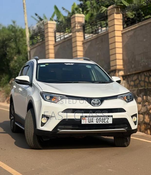 Toyota RAV4 2016 White