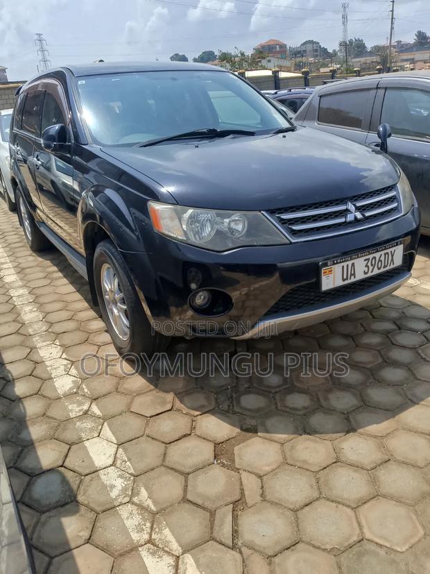 Mitsubishi Outlander 2012 Black