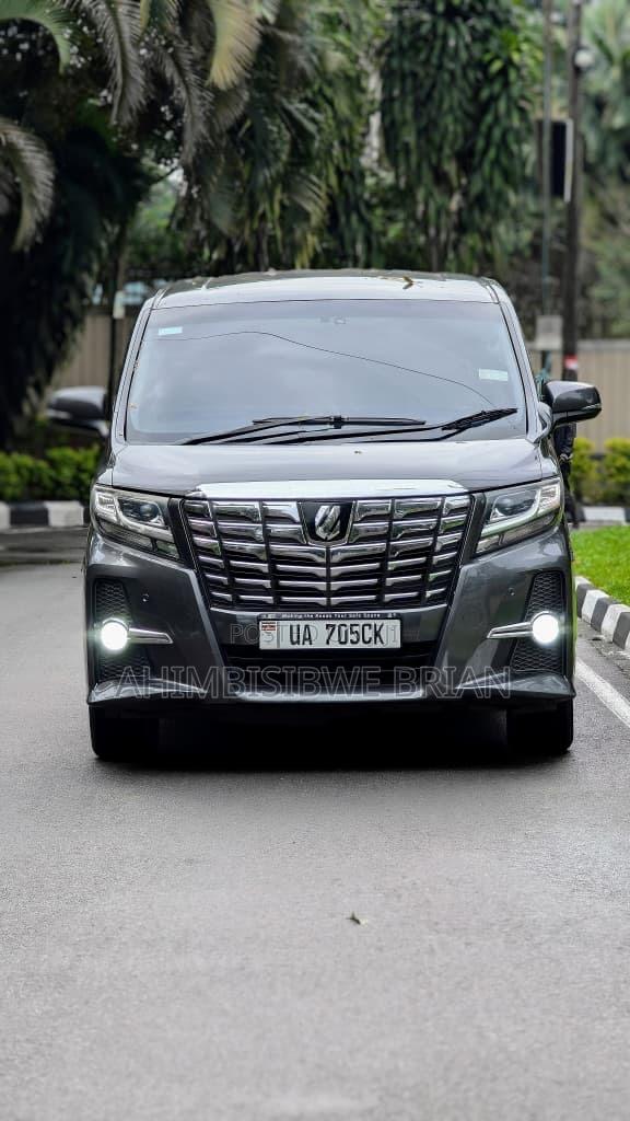 Toyota Alphard 2016 Gray