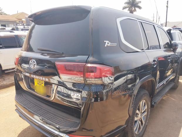 Toyota Land Cruiser 2019 Black