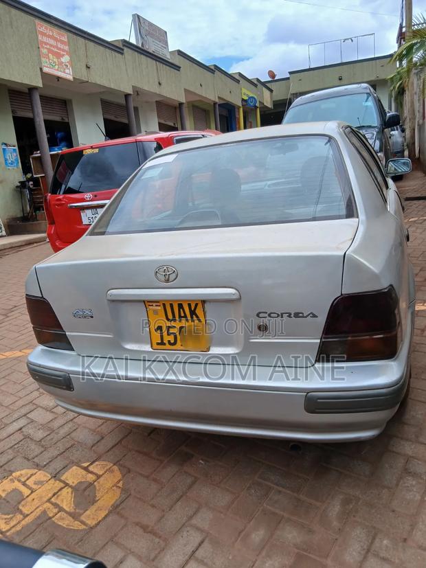 Toyota Corsa 2000 Silver